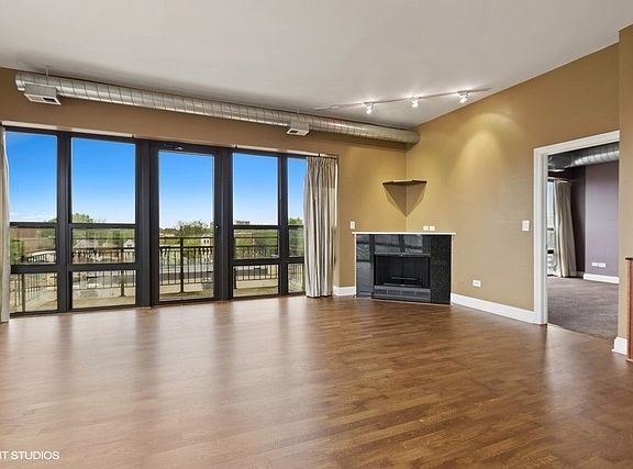 2nd image of 4020 N Damen Ave Unit 403