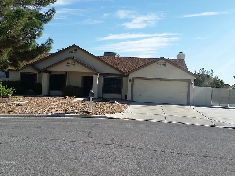 4444 Dusty Trail St — Photo 24