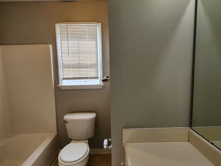 4126 Sedgwyck Ln — Photo 7