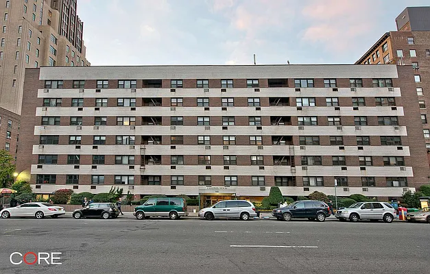 Rented by CORE | media 13