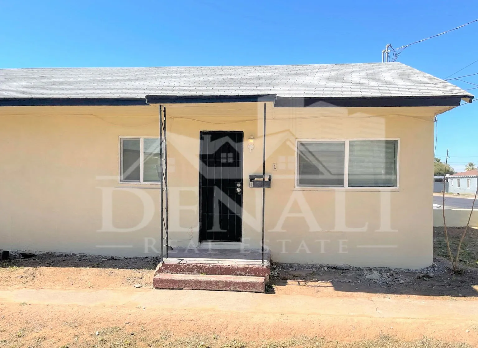 1 bed, 1.0 bath, 650 sqft, $895 — Photo 1