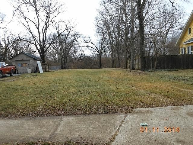 1st image of 1930 Winona Dr