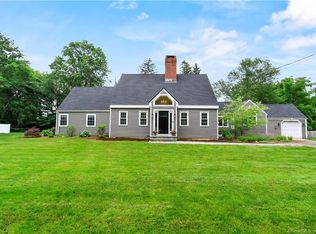 158 Redding Rd, Fairfield, CT 06824