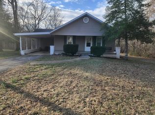 670 Hill Rd, Paris, TN 38242