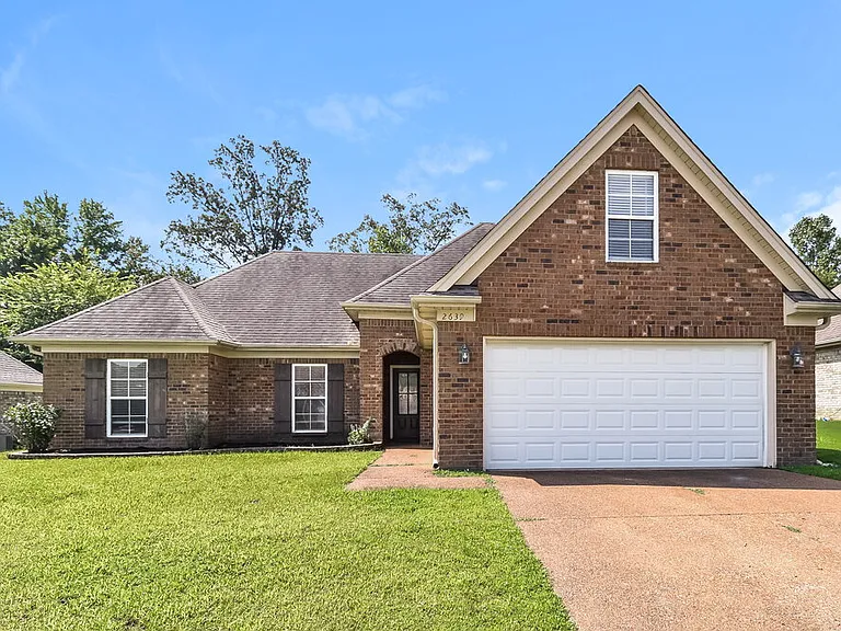 2639 Cherry Tree Dr — Photo 1