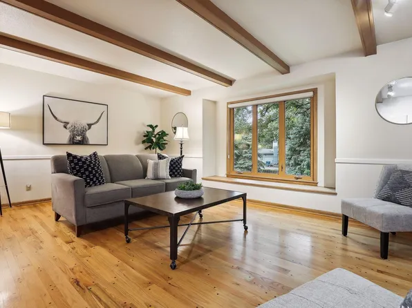 4809 Dunberry Ln, Edina, MN 55435