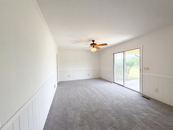4th image of 2037 Rice Rd