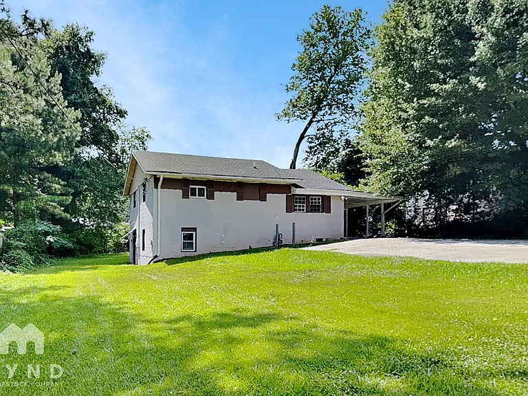 2380 Brackett Rd SW — Photo 1