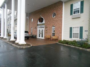 2 Richmond Rd APT 217, West Milford, NJ 07480