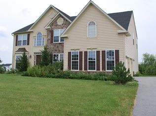 70 Nursery Ln, York, PA 17404