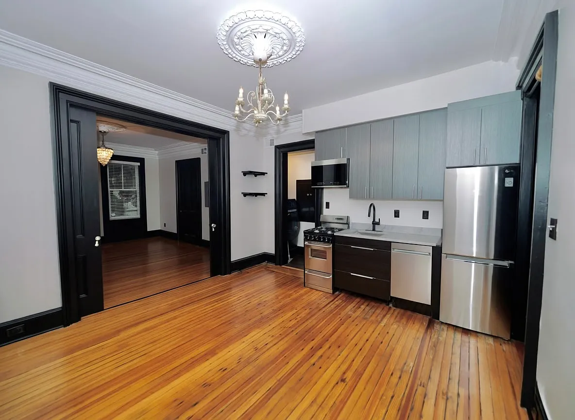 1 bed, 900 sqft, $2,200 — Photo 2