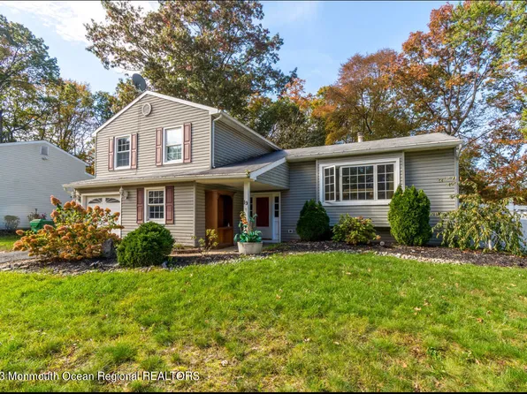19 Hazelwood Court, Howell, NJ 07731