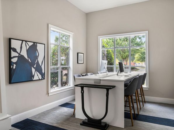 1001 Carrington Park Cir #1201-304