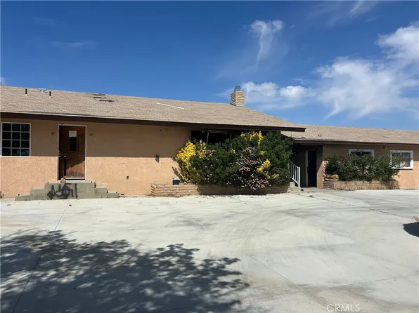 9640 Malpaso Rd, Phelan, CA 92371