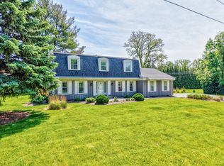 11 Oaklane Dr, Ottawa, IL 61350