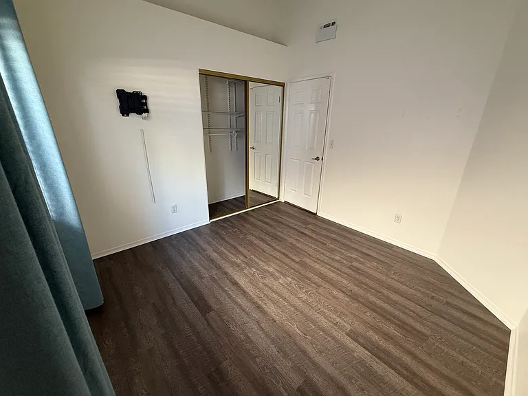 529 Northbrook Dr — Photo 9