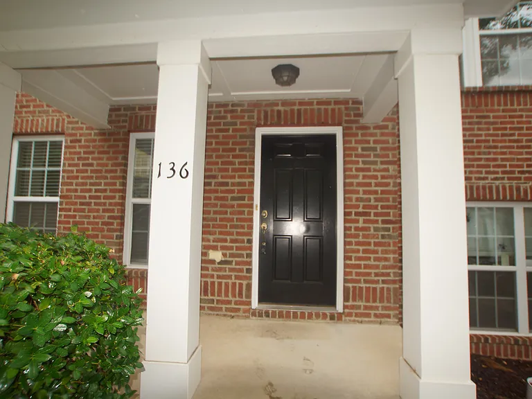 136 Dove Cottage Ln — Photo 6