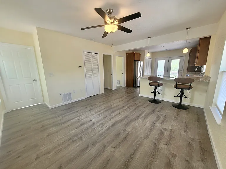 1527 W Colorado Ave #201 — Photo 16