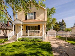 1323 Wolcott Ave, Saint Joseph, MI 49085