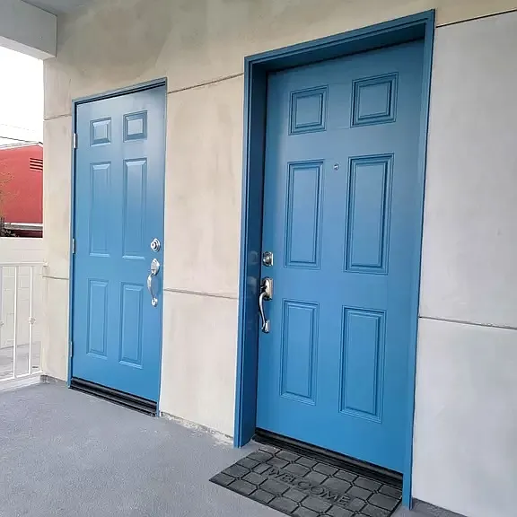4556 Fisher St — Photo 2