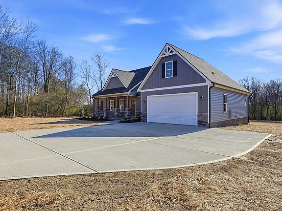 3rd image of 7323 Hill Rd