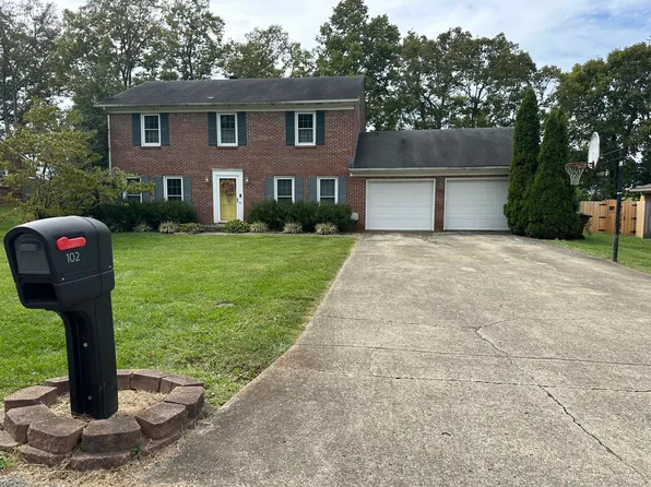 102 Wildwood Dr, Versailles, KY 40383