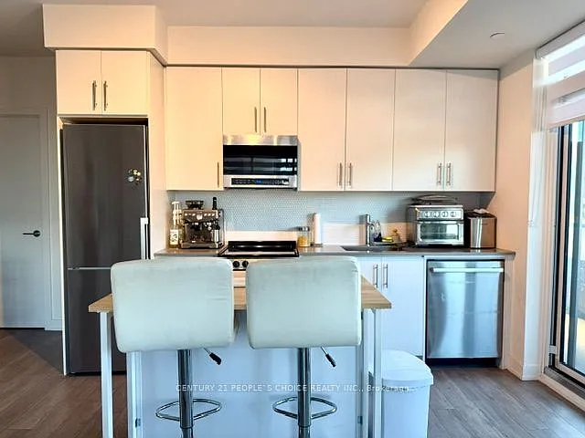 212 King William St #503 — Photo 7