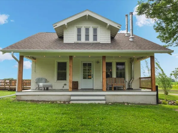 21038 Lace Ave, Hutchinson, MN 55350