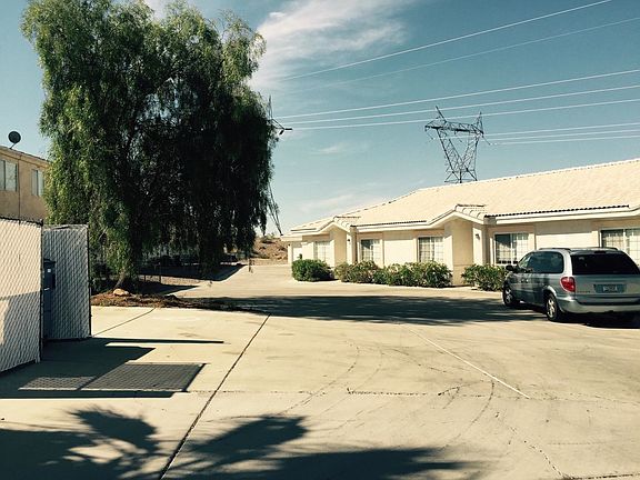 2nd image of 317 Phyllis Dr Unit 1
