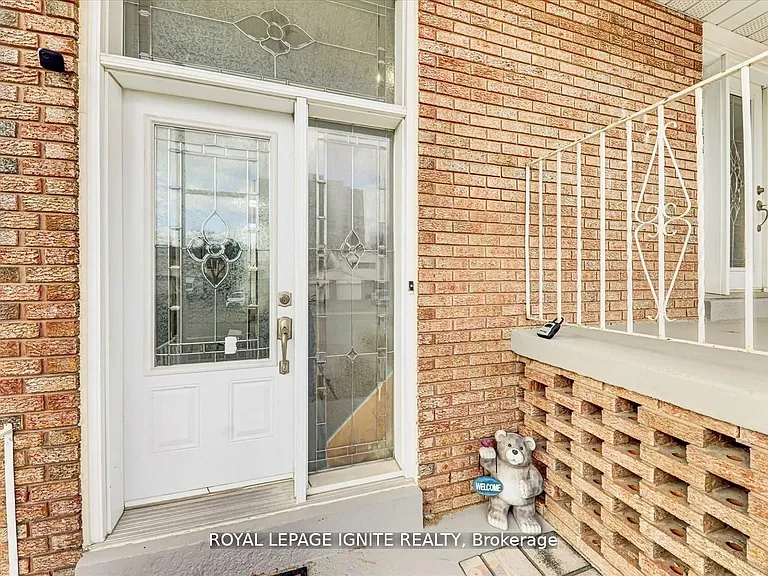 4023 Bishopstoke Ln #MAIN — Photo 3