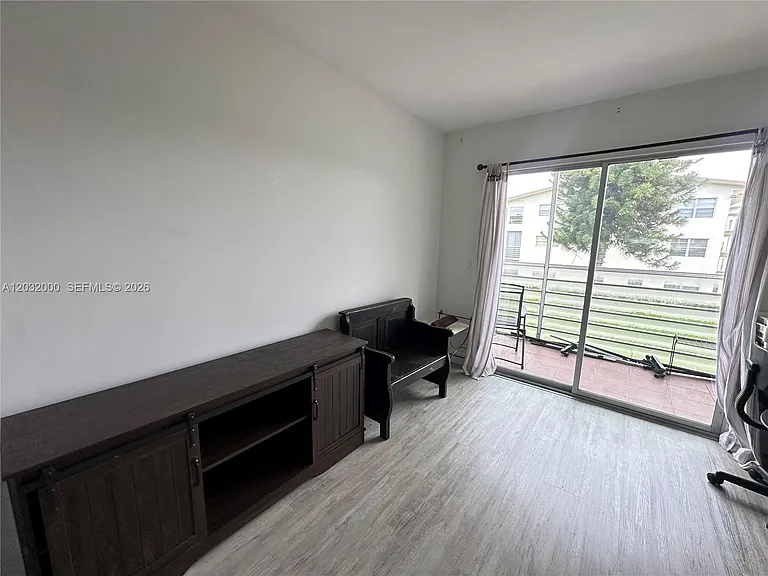 445 Mansfield Dr #445-K — Photo 11