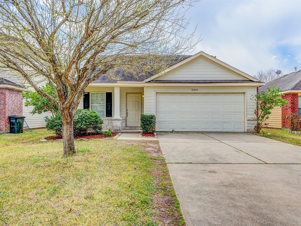 1st image of 18323 Barkers Crest Dr
