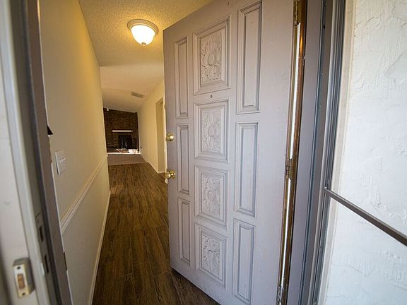 2nd image of 846 S Knoxville Ave