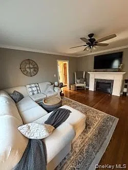 1 bed, 1.0 bath, 720 sqft, $2,500 — Photo 2
