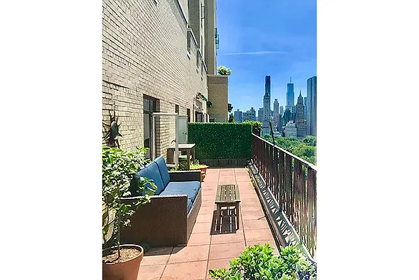 Rented by Warburg | media 5