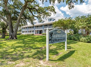 1282 Beach Blvd APT 214, Biloxi, MS 39530
