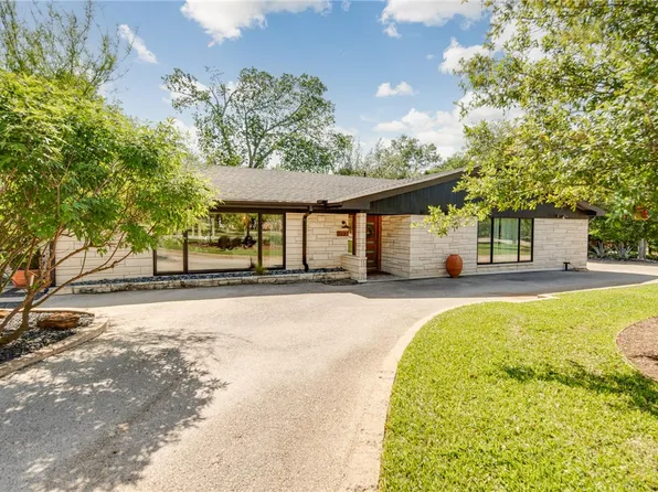 723 Shady Ln, Bryan, TX 77802