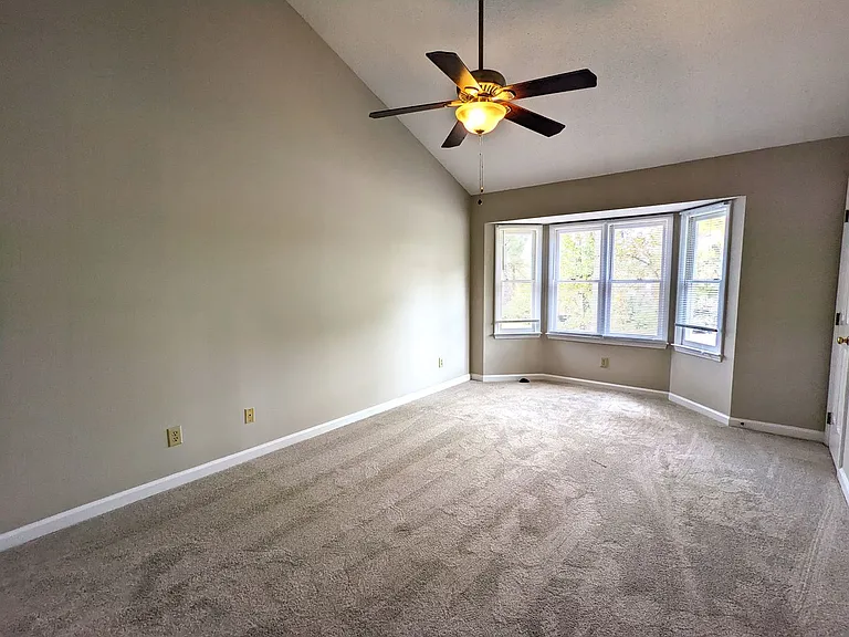 4940 Harbour Towne Dr — Photo 10