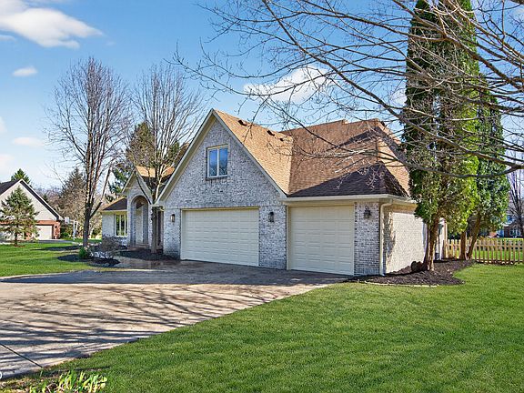 2nd image of 6079 Timberbend Dr