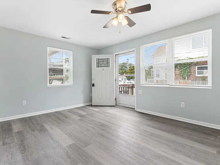 9614 17th Bay St — Photo 5