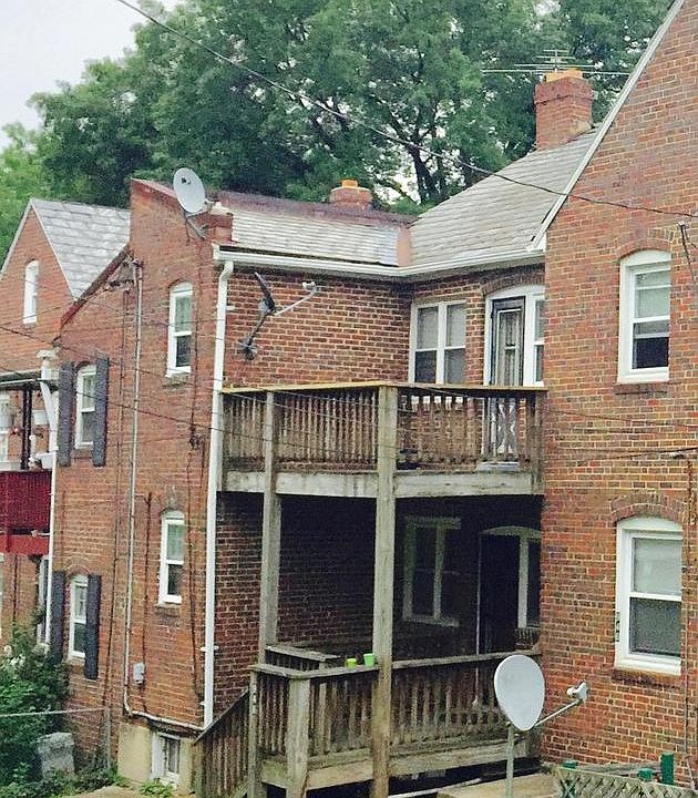 2nd image of 948 Argonne Dr