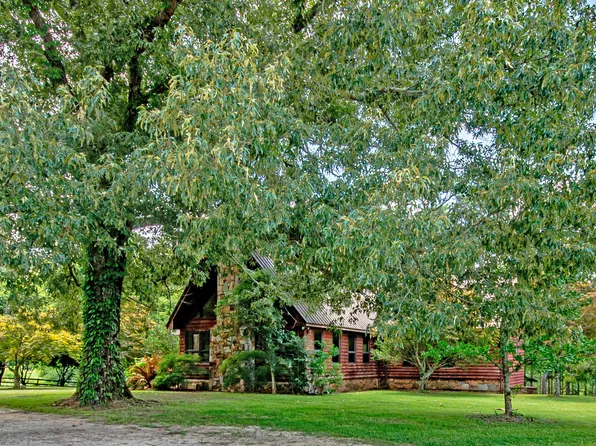 637 Macedonia Rd, Tallassee, AL 36078