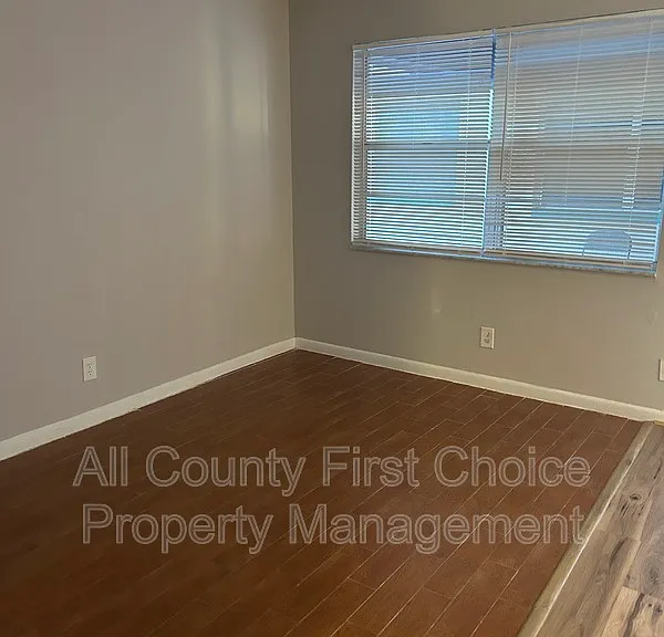 460 93rd Ave N #8 — Photo 10