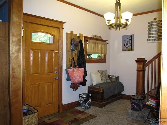 4th image of 514 W Lincoln St