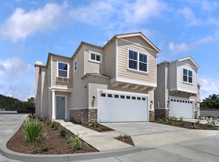 1025 Hope Ln, Tustin, CA 92705