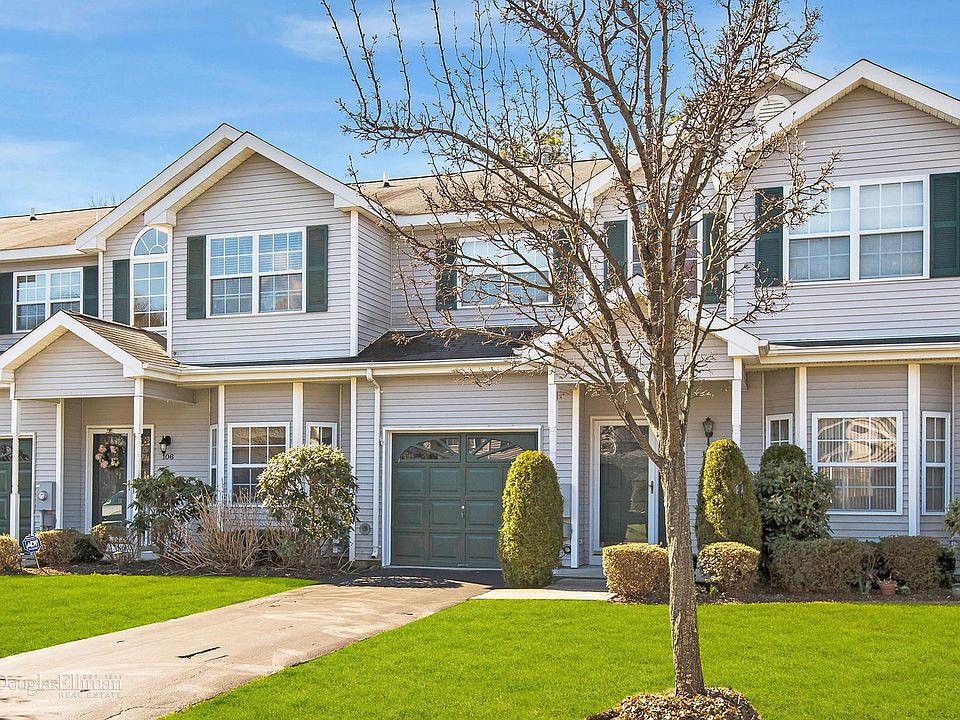 1st image of 108 Willow Wood Dr