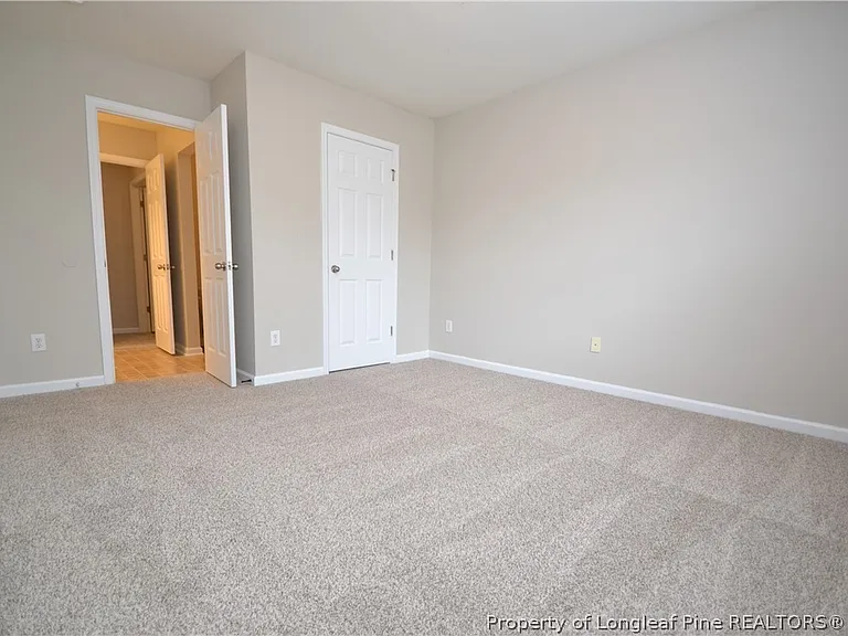 7830 Clover Creek Ct — Photo 16