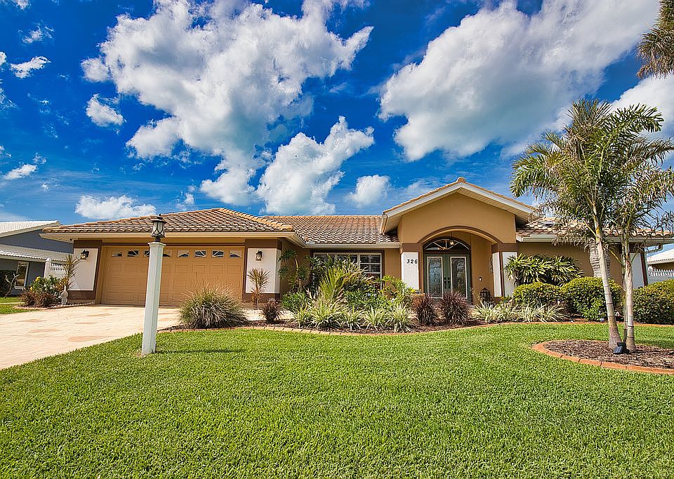 1st image of 326 Oakwood Cir