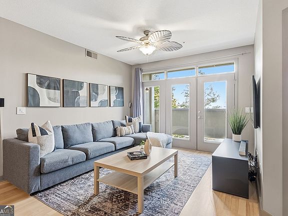 3rd image of 390 17th St NW Unit 4053