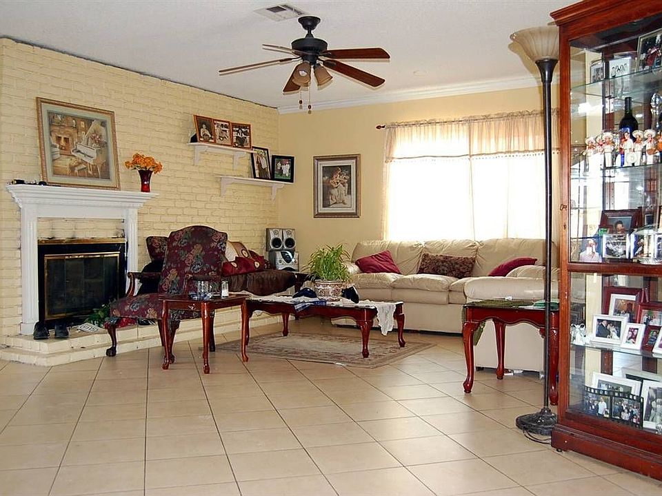 2nd image of 1573 W Stoneman Pl